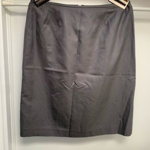 Kasper Gray Silk Skirt size 10 Petite